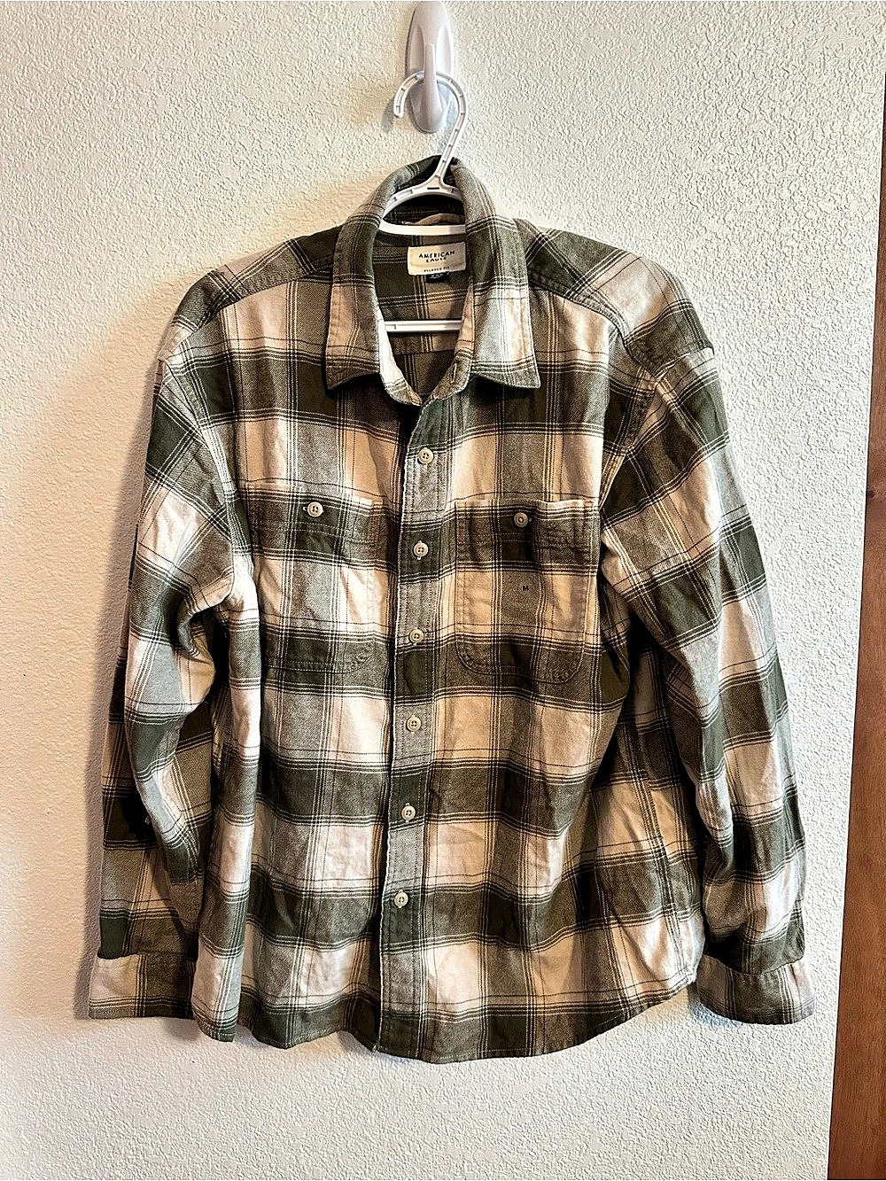 American Eagle Relaxed Fit Plaid Shirt Plaid Cotton Button-Up in Brown & Green